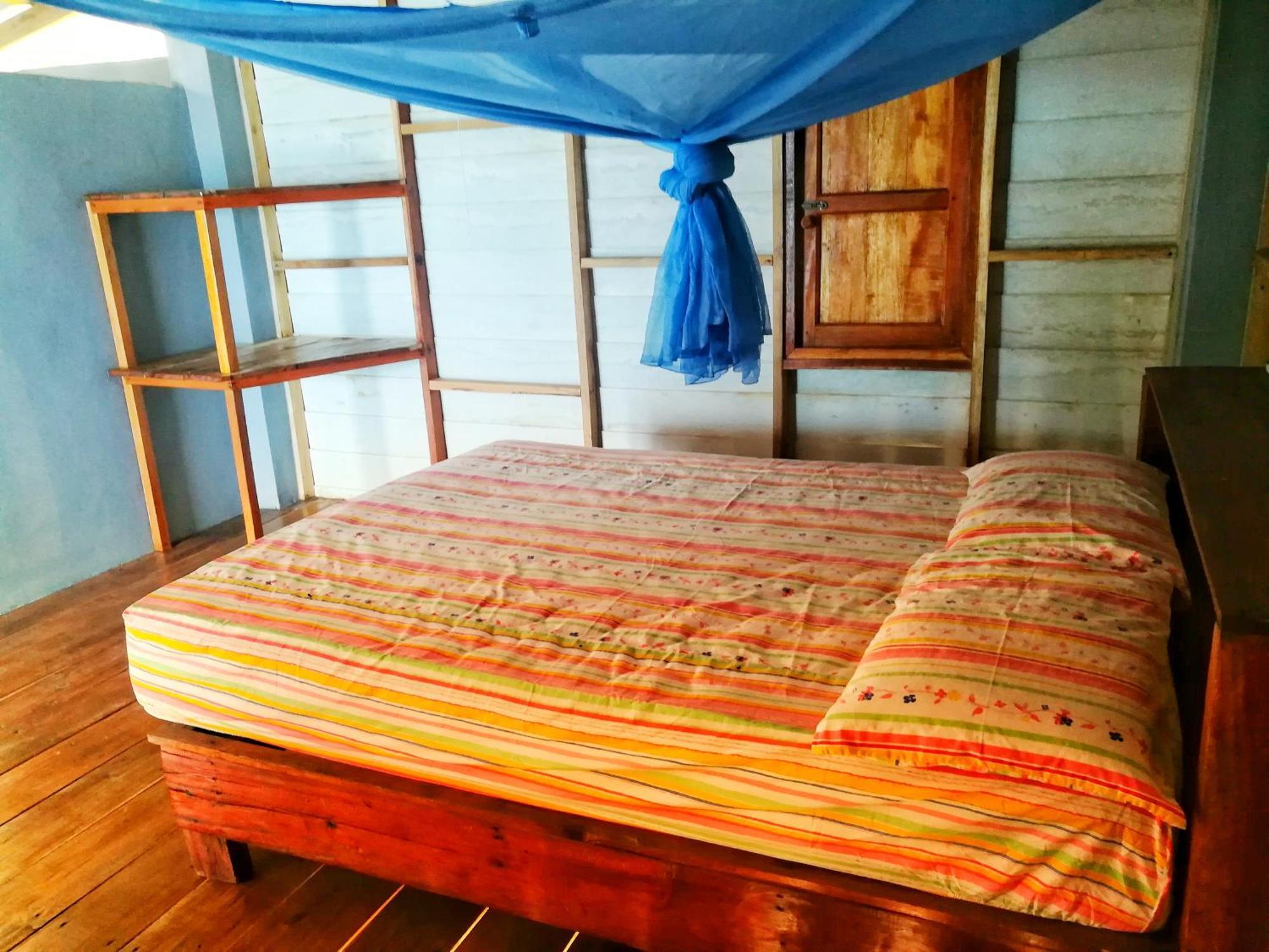 Lae Tawan Bungalow Ко Чанг Ранонг Номер фото